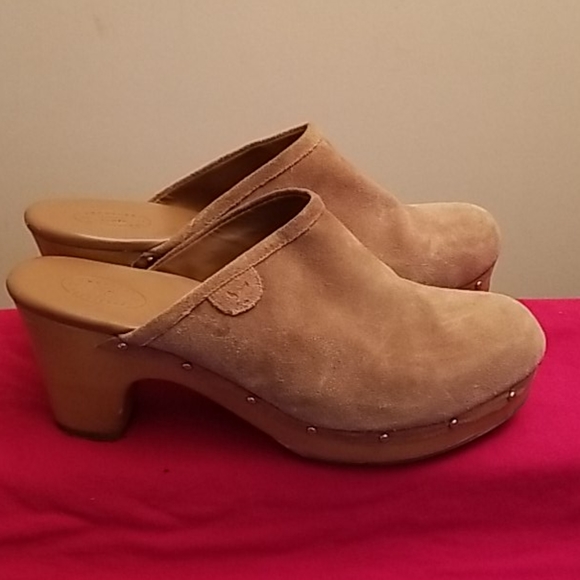 American Eagle - Picture 3 of 4